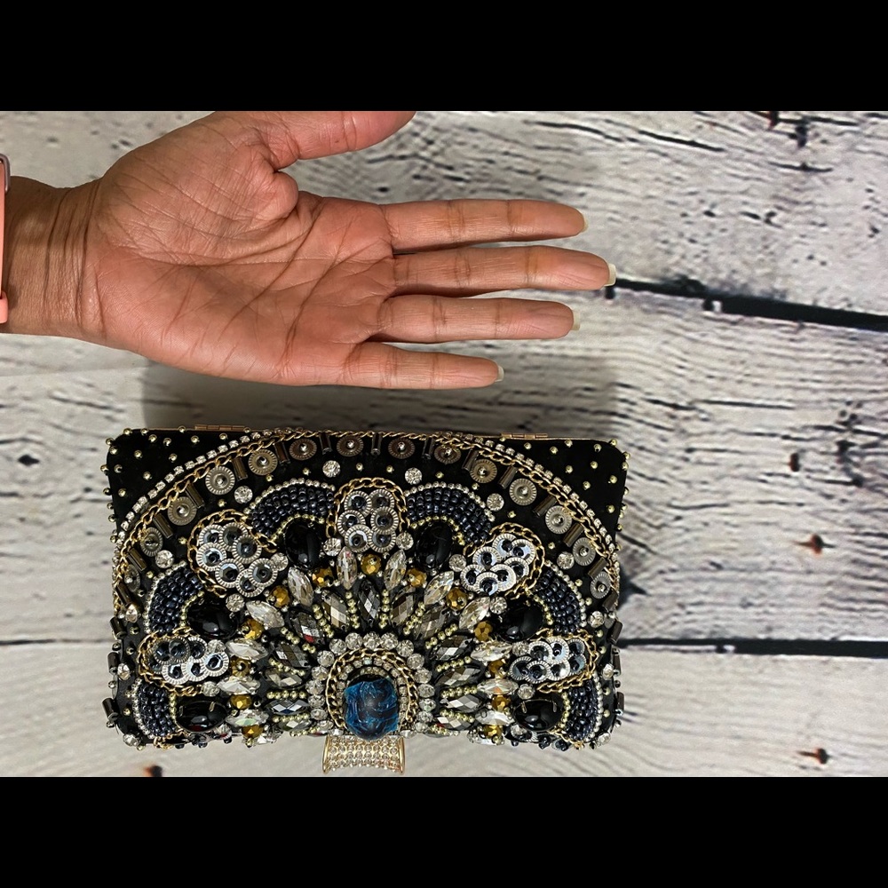 🆕 Black Beaded Clutch - Picture 8 of 10